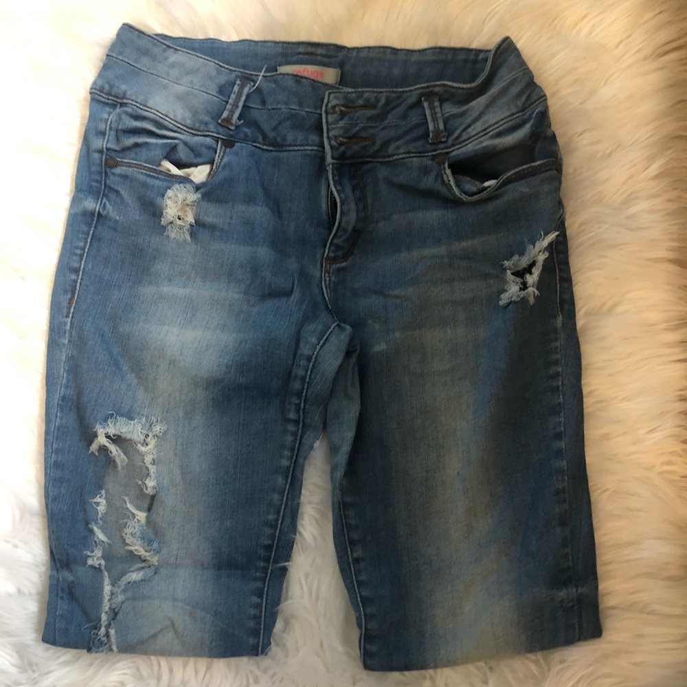 REFUGE MID RISE SKINNY LIGHT WASH SKINNY JEANS
